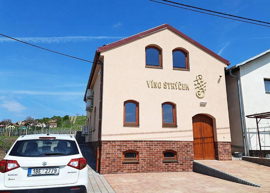 Hostal Sklep Vino Strycek Velké Bílovice Exterior foto