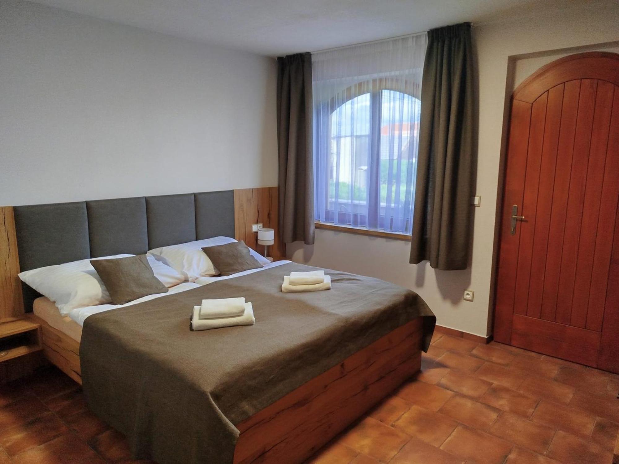Hostal Sklep Vino Strycek Velké Bílovice Exterior foto