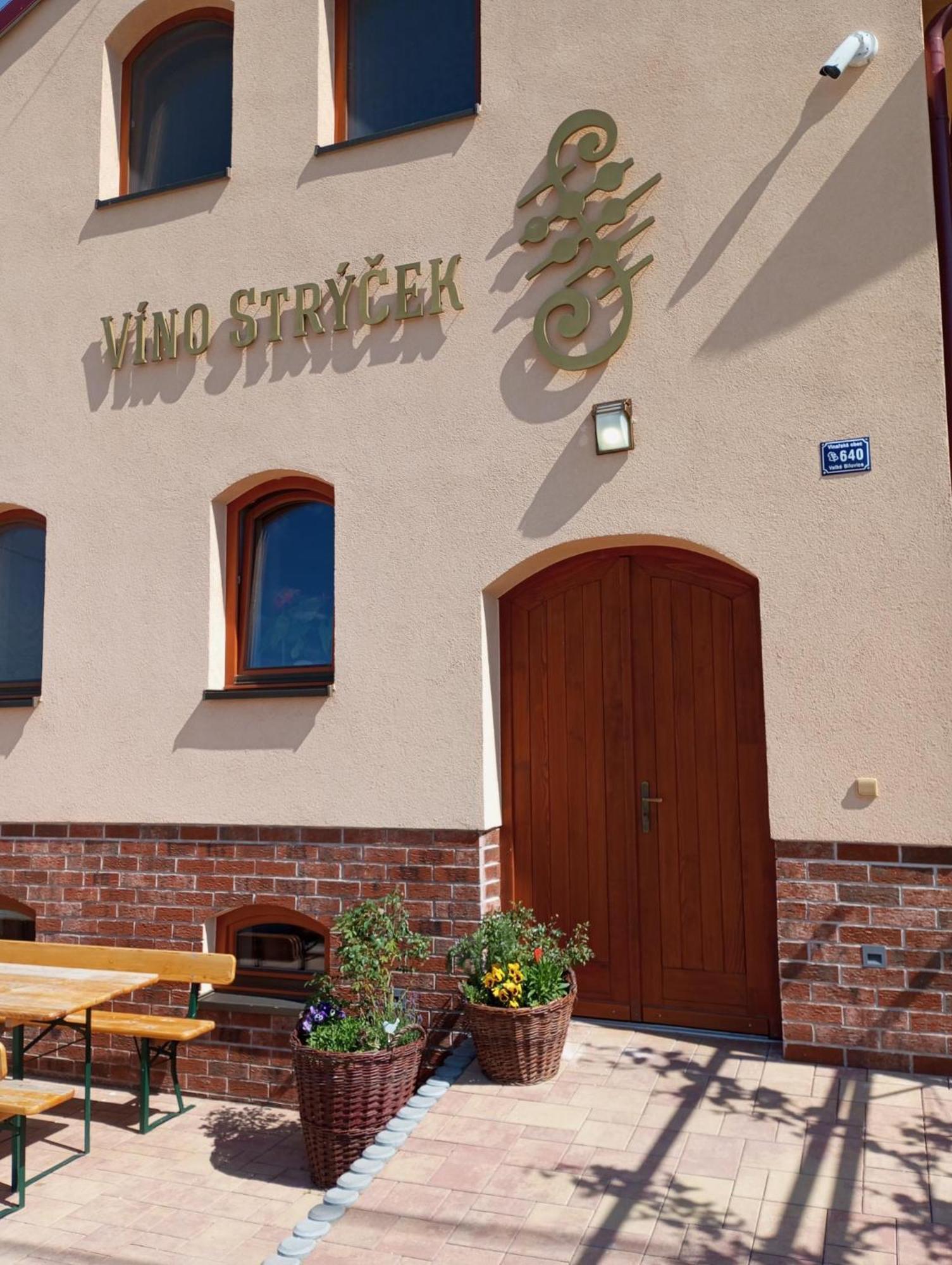 Hostal Sklep Vino Strycek Velké Bílovice Exterior foto